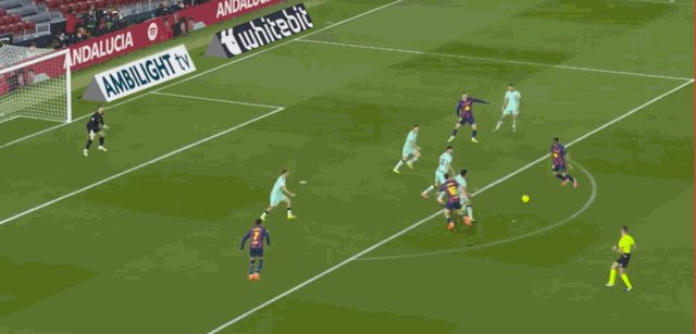 1763833671799039178.gif 3-0费尔明.gif