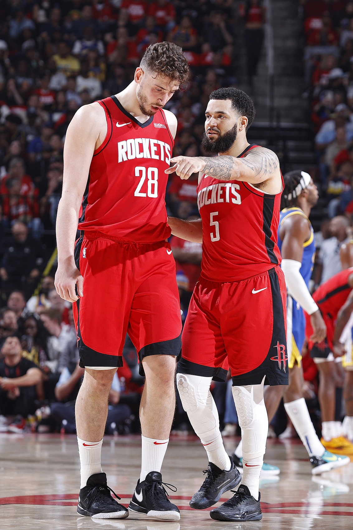 开云体育官网-与上赛季区别？申京：我会说更多是范弗里特 虽然我们拥有杜兰特