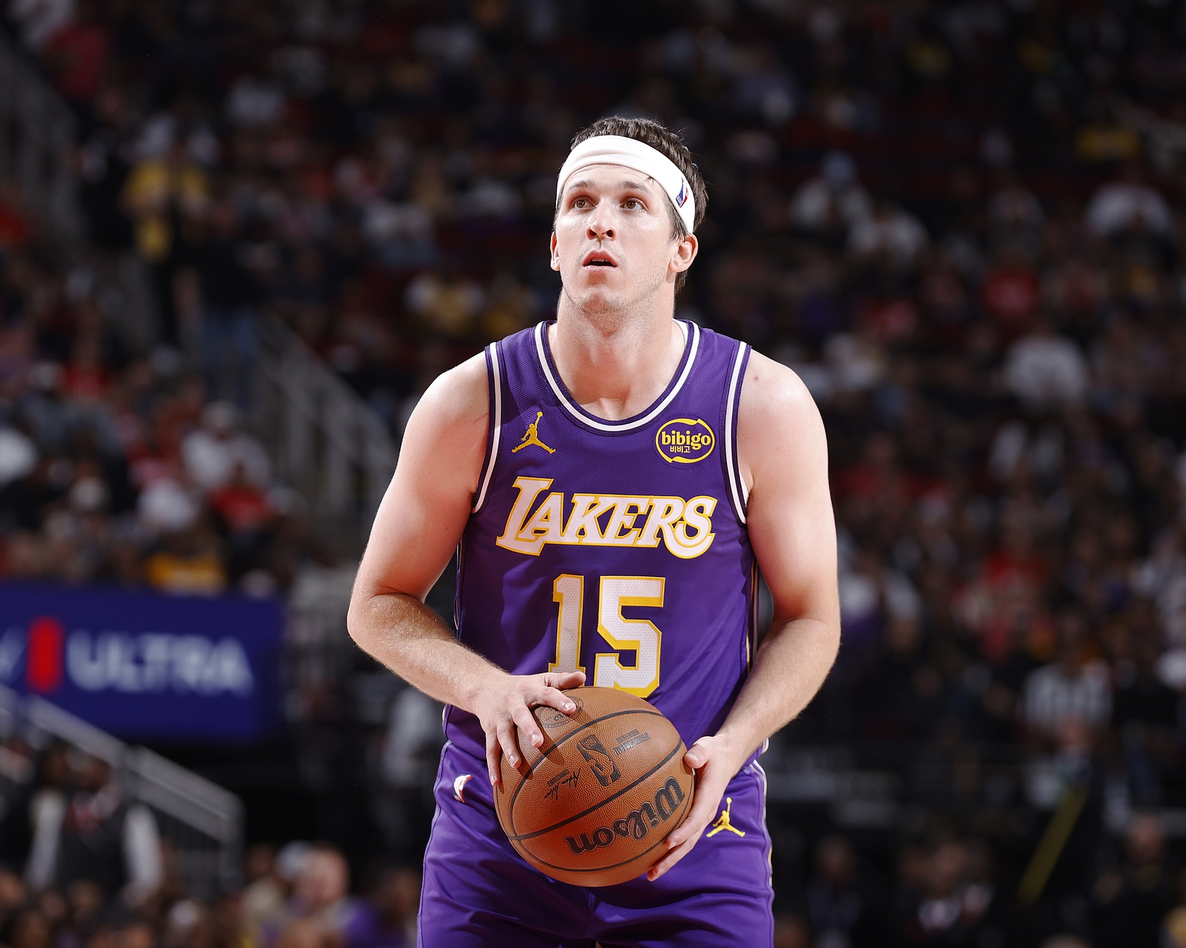 开云体育网页版登录入口-👀追梦：里夫斯受伤让他躲过了季后赛硬仗 他的大合同稳了